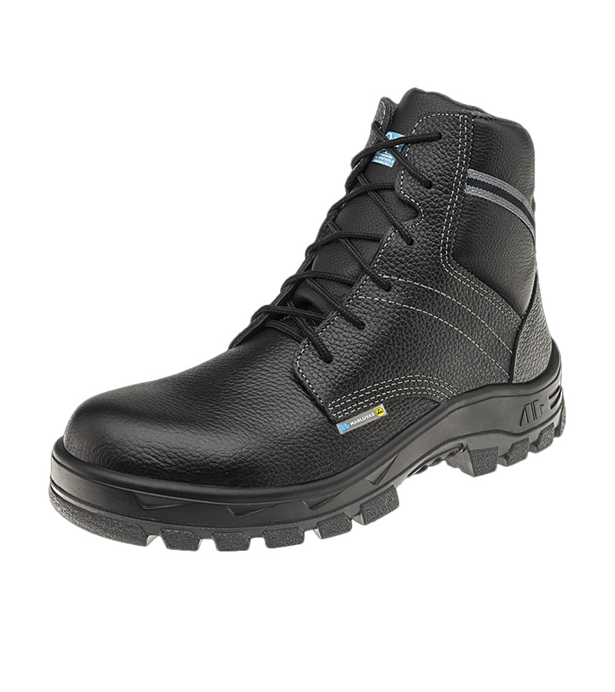 Bota de segurança confeccionada em couro, ideal para profissionais das áreas de produção, construção civil e serviços gerais.